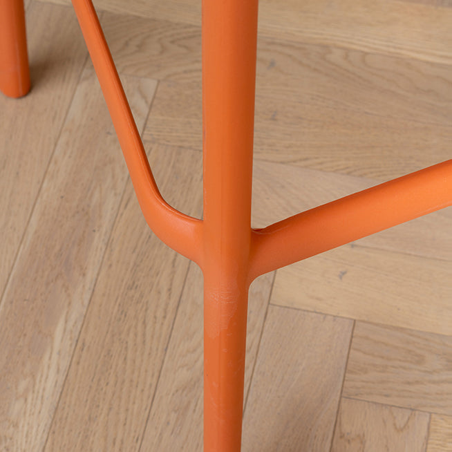 Moderno sgabello da bar in plastica da bar di plastica con sedile in plastica