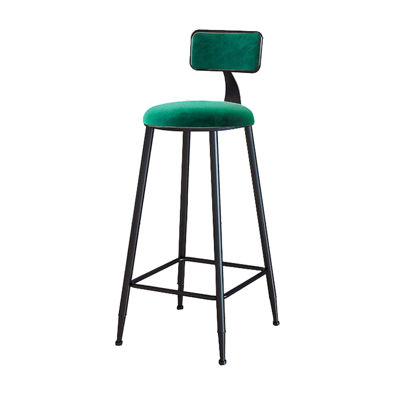 Moderner, mit Metall gepolsterter Barhocker Bristol Barhocker mit Eisenbeinen und Kissen