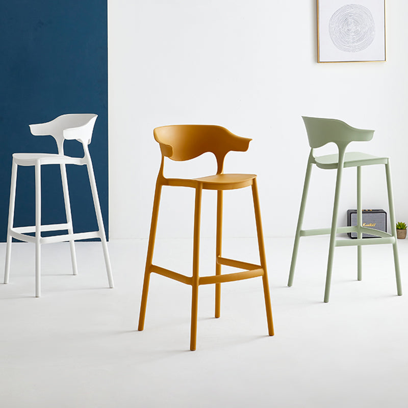 Barhocker mit Kunststoffsitzen im nordischen Stil, 4-beinige Rückenlehne, bunter Barhocker (2er-Set)