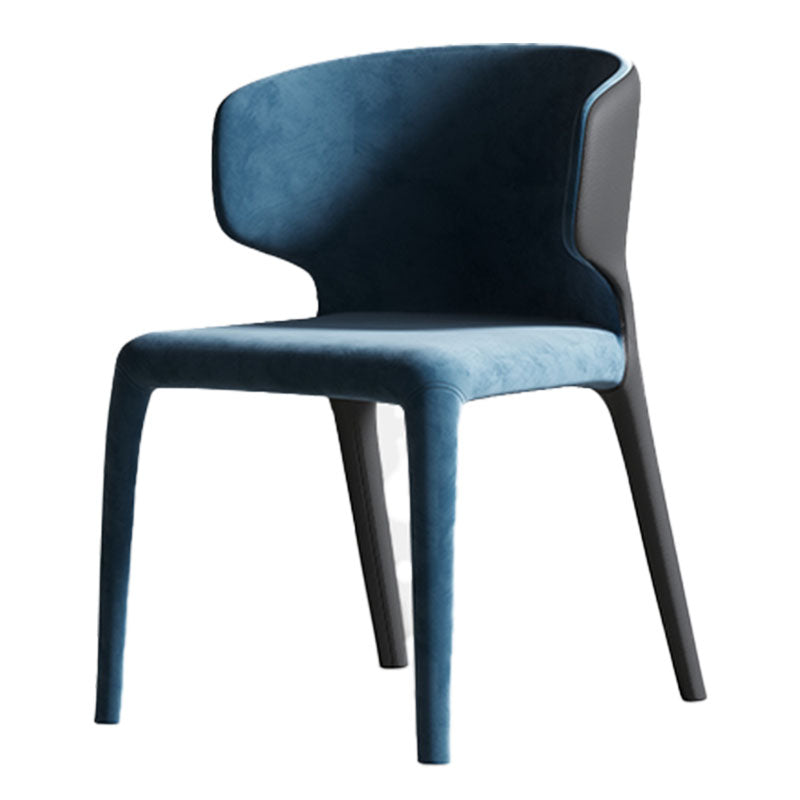 Sillones de comedor de cuero tapizados con brazos con respaldo y patas de metal