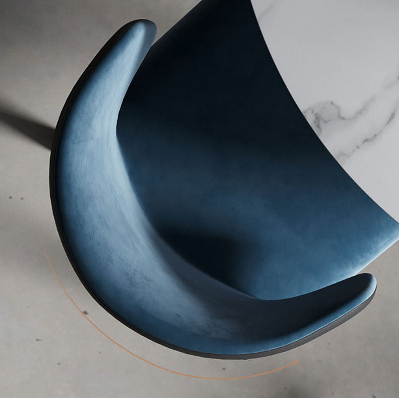 Sillones de comedor de cuero tapizados con brazos con respaldo y patas de metal
