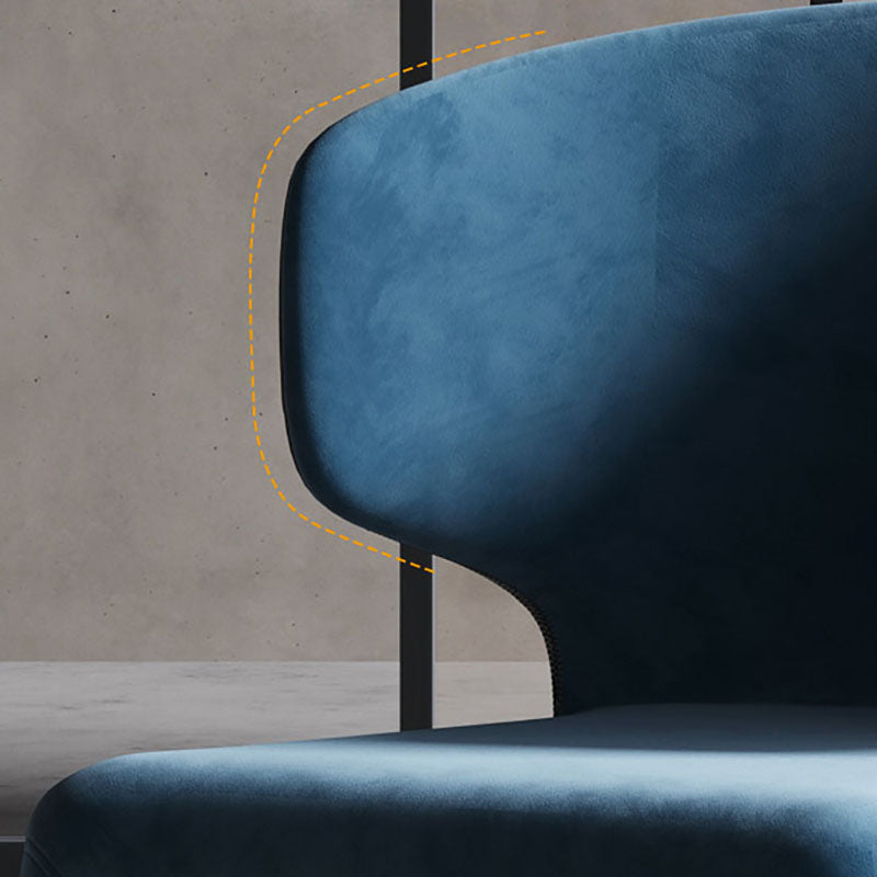 Sillones de comedor de cuero tapizados con brazos con respaldo y patas de metal