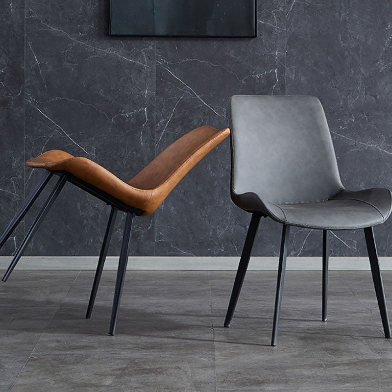 Cuir de style contemporain dinant des chaises de bras solides de cuisine de chaises