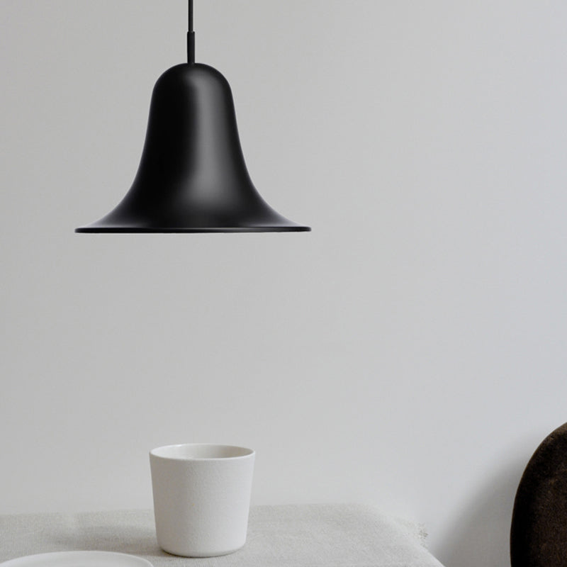 Forme de corne de style moderne Métal léger 1 lumière suspendue à la salle à manger