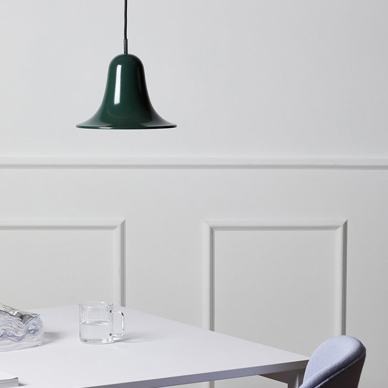 Forme de corne de style moderne Métal léger 1 lumière suspendue à la salle à manger