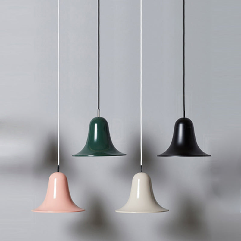 Forme de corne de style moderne Métal léger 1 lumière suspendue à la salle à manger