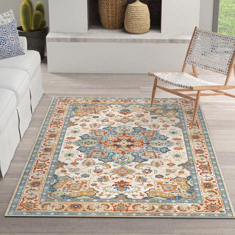 Gray Vintage Rug Polyester Graphic Rug Stain Resistant Rug for Living Room