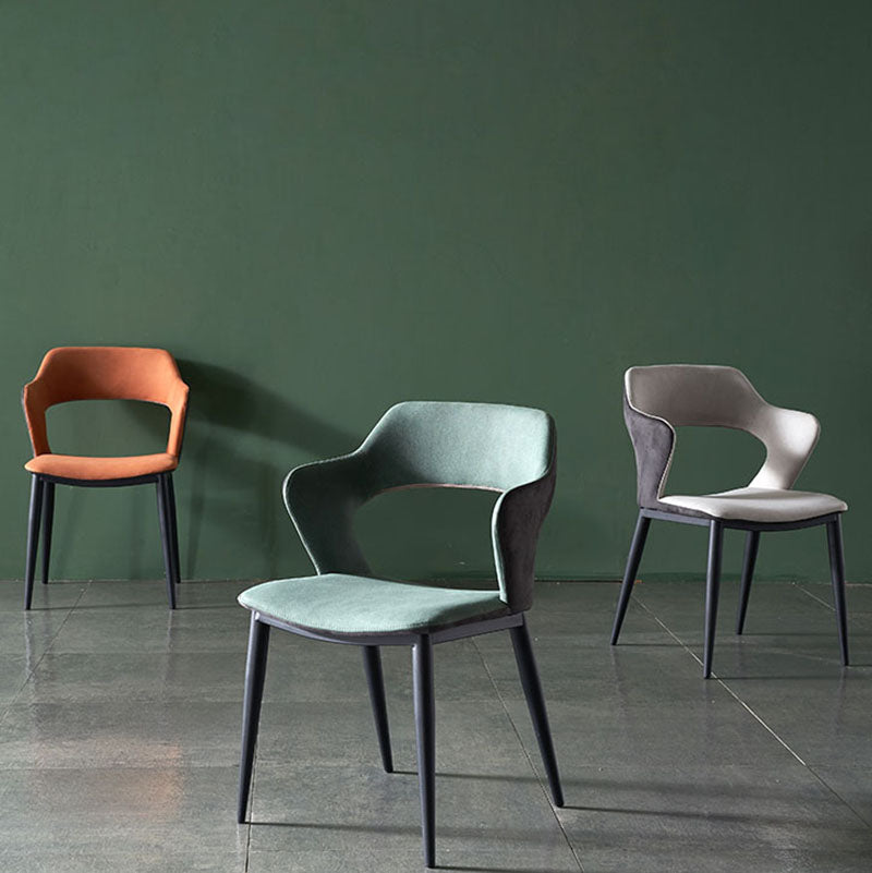 Moderne faux lederen eetkamerstoelen arm metalen eetstoelen voor restaurantgebruik