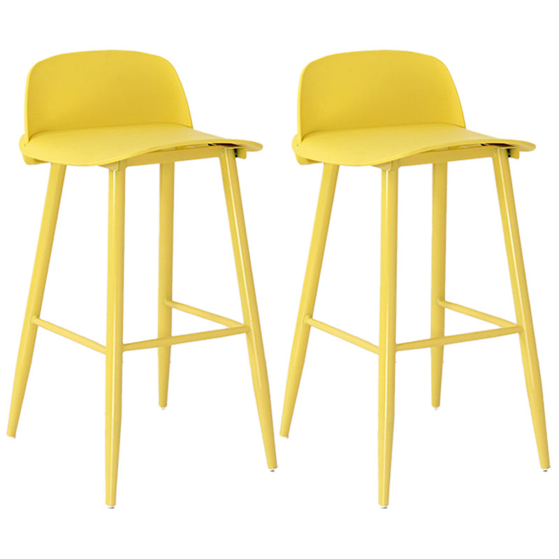 Scandinavian Plastic Counter Stools Low Back Indoor Bar Stools with Metal Footrest