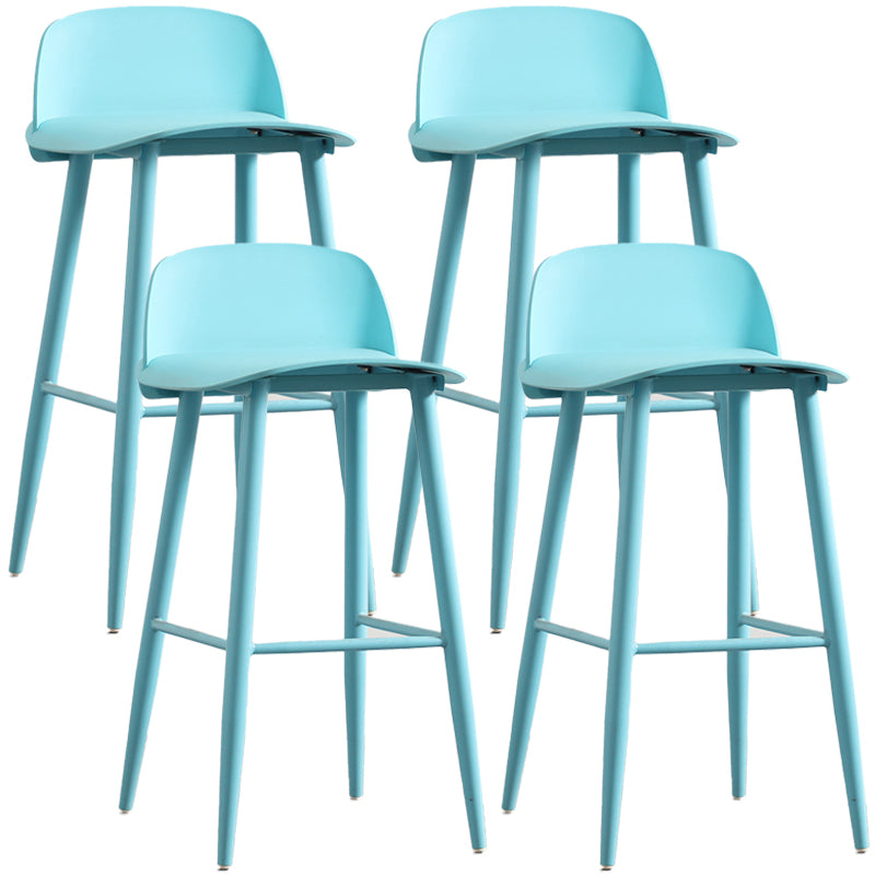 Scandinavian Plastic Counter Stools Low Back Indoor Bar Stools with Metal Footrest