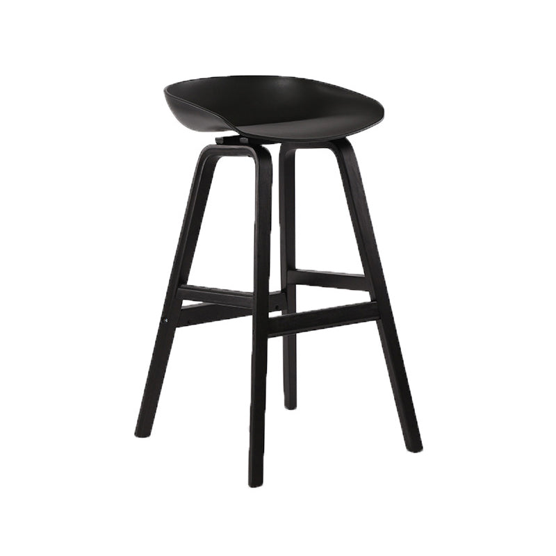 Taburetes de bar escandinavos sin respaldo de los taburetes plásticos de madera con el asiento del cubo