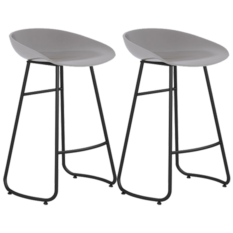 Simple Iron Low Back Barstool Nordic Indoor Tall Stool with Bucket Seat