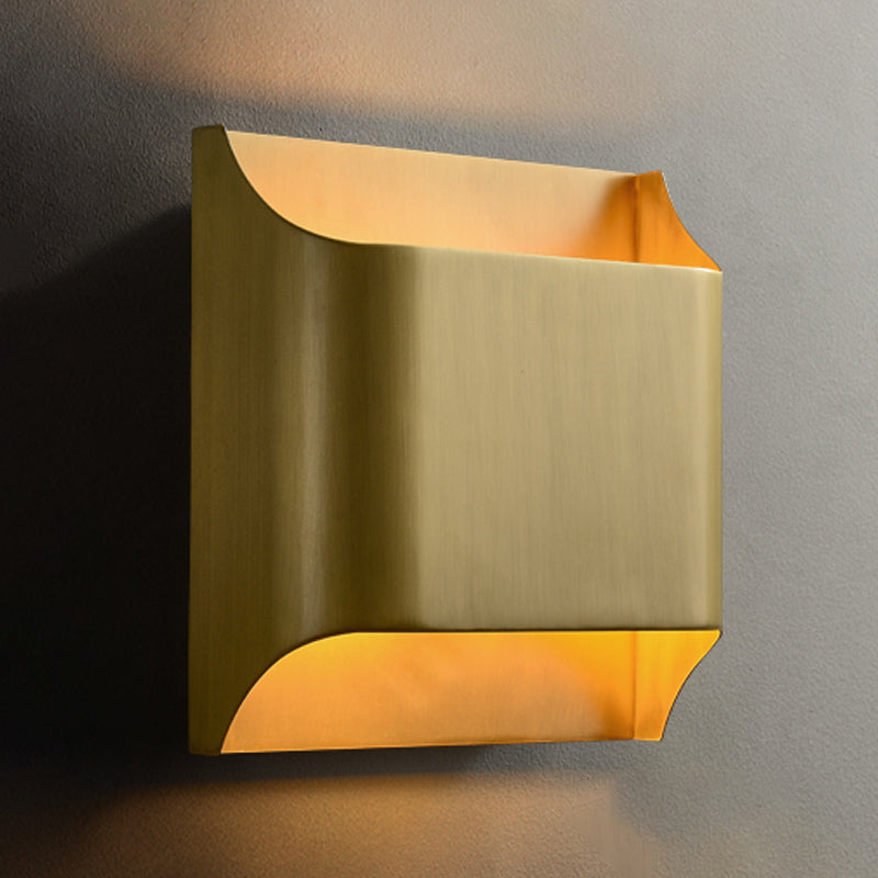 Moderner Stil Geometrischer Wandmontaglampe Metall 1 Lichtwandbeleuchtungsideen im goldenen Finish