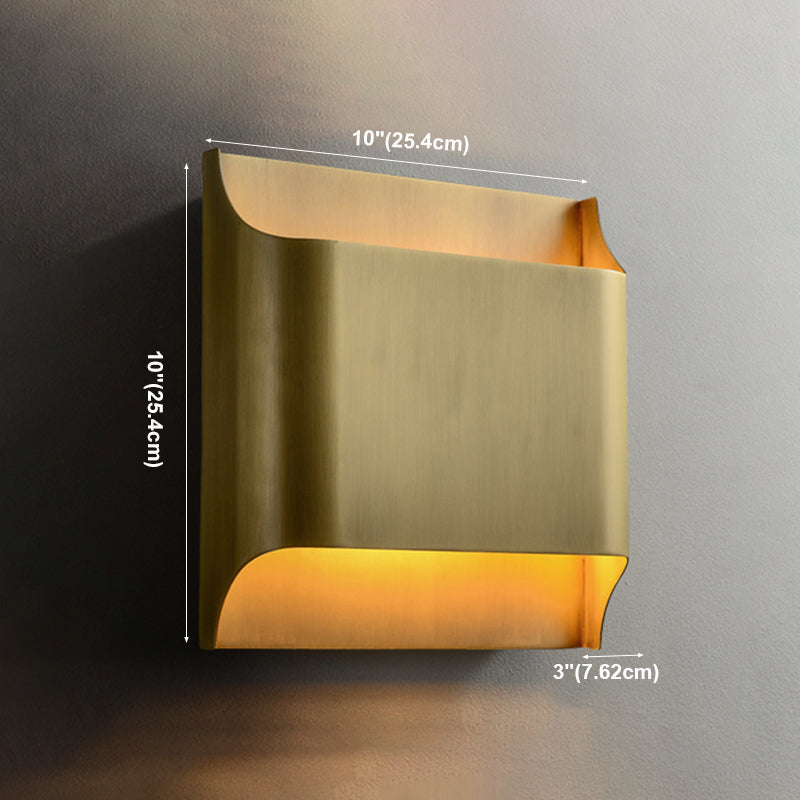 Moderner Stil Geometrischer Wandmontaglampe Metall 1 Lichtwandbeleuchtungsideen im goldenen Finish