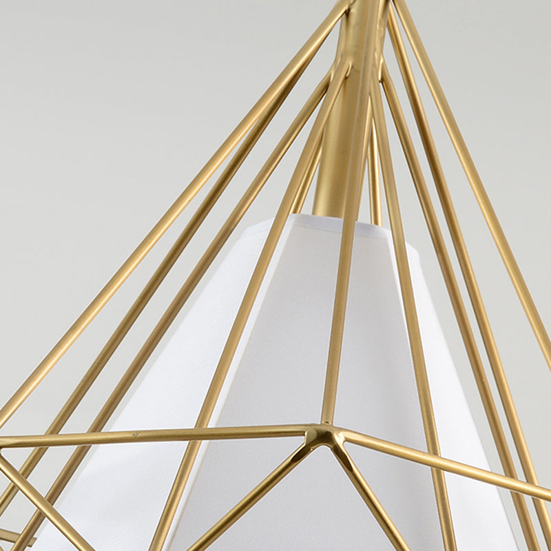 Forme de diamant Éclairage suspendu de style postmoderne Metal Light Pendant pour le chevet