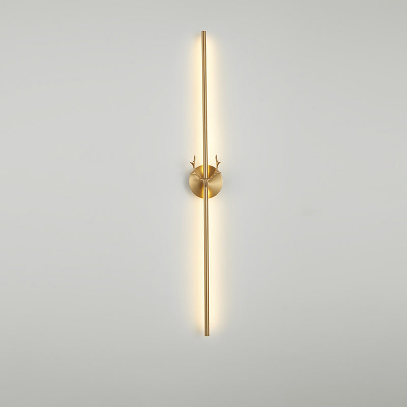 Nordic Gold Wall Light Straight Shape LED Wall Sconce with Brass for Living Room