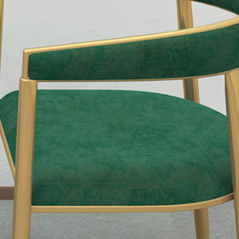Silla de comedor de metal Glam, sillas laterales de comedor de terciopelo sin brazos para uso doméstico