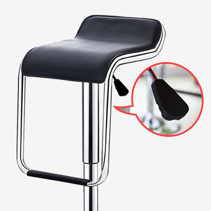 Industrieller, mit PU-Leder gepolsterter Barhocker, höhenverstellbare, drehbare Barhocker