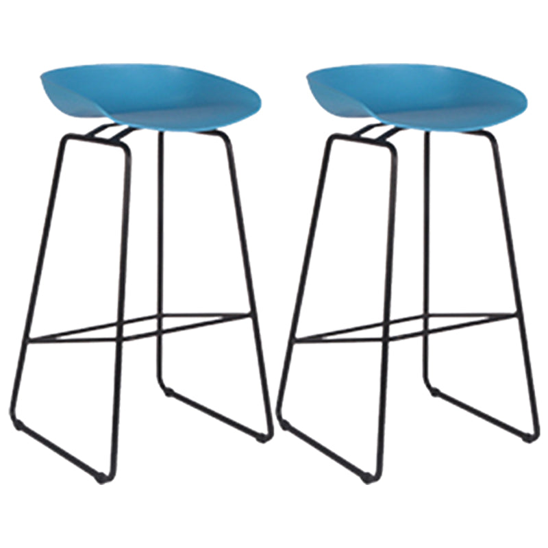 Scandinavian Style Bar-stool with Bucket Seat Counter Stool for Kitchen Bar