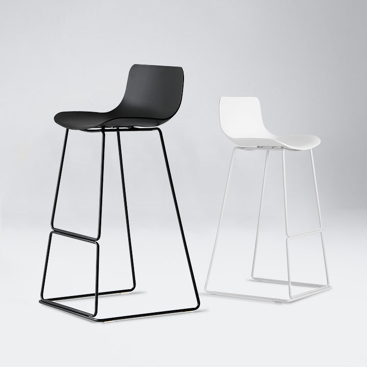 Modern Metal Plastic Bar Stools Indoor Barstool with Iron Legs and Low Back