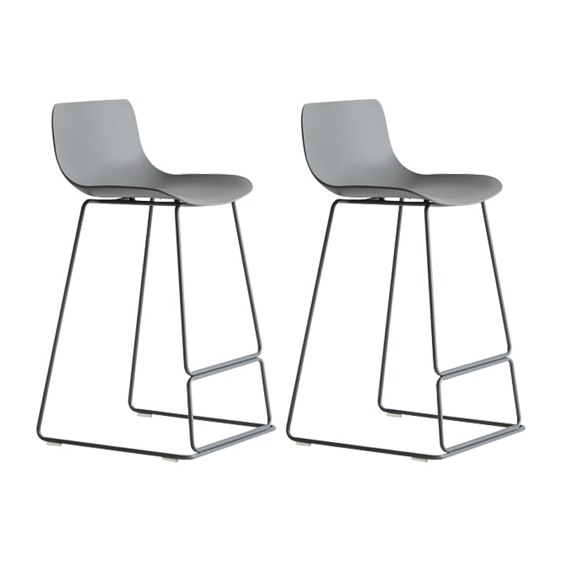 Modern Metal Plastic Bar Stools Indoor Barstool with Iron Legs and Low Back