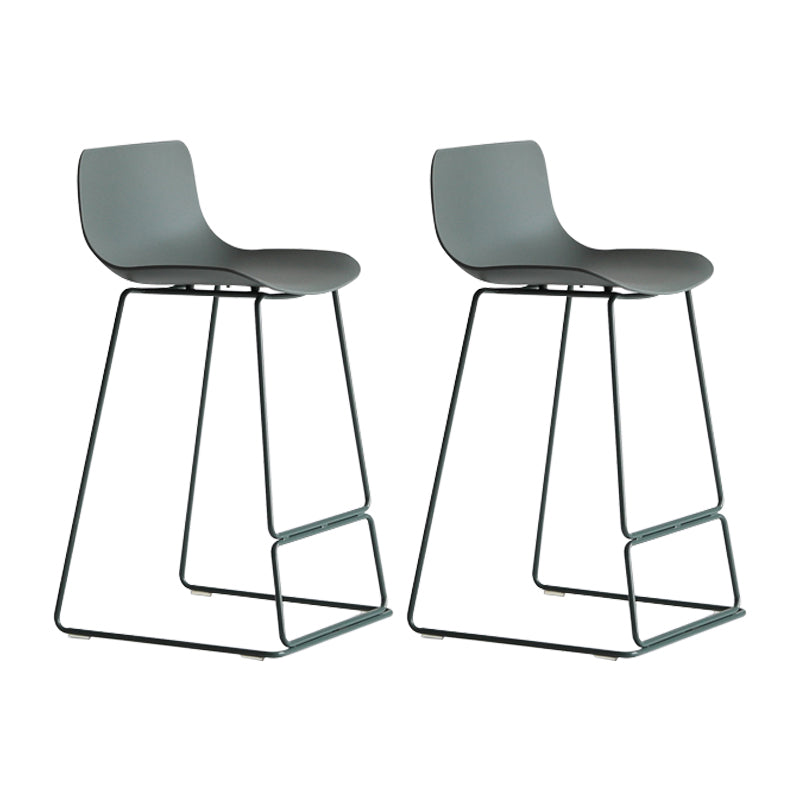 Modern Metal Plastic Bar Stools Indoor Barstool with Iron Legs and Low Back
