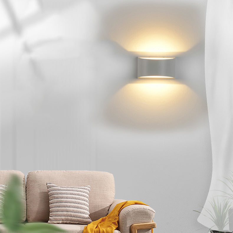 Halbzylinderform Wandbeleuchtung moderner Stil 2 Lichter Metallwand in Weiß montiert