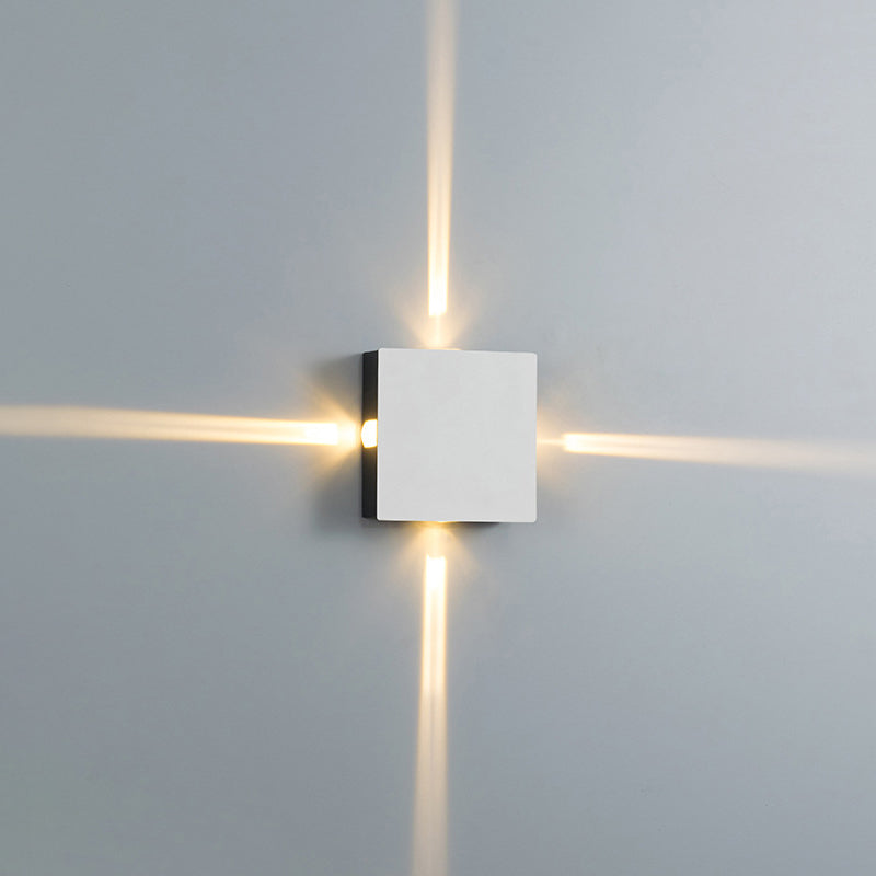 Geometrische Form Metallwandbeleuchtung moderner Stil 4 Leuchten Wandmontage Beleuchtung in Silber