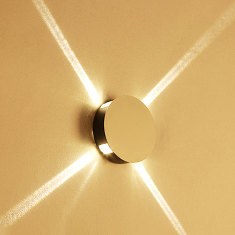 Geometrische Form Metallwandbeleuchtung moderner Stil 4 Leuchten Wandmontage Beleuchtung in Silber