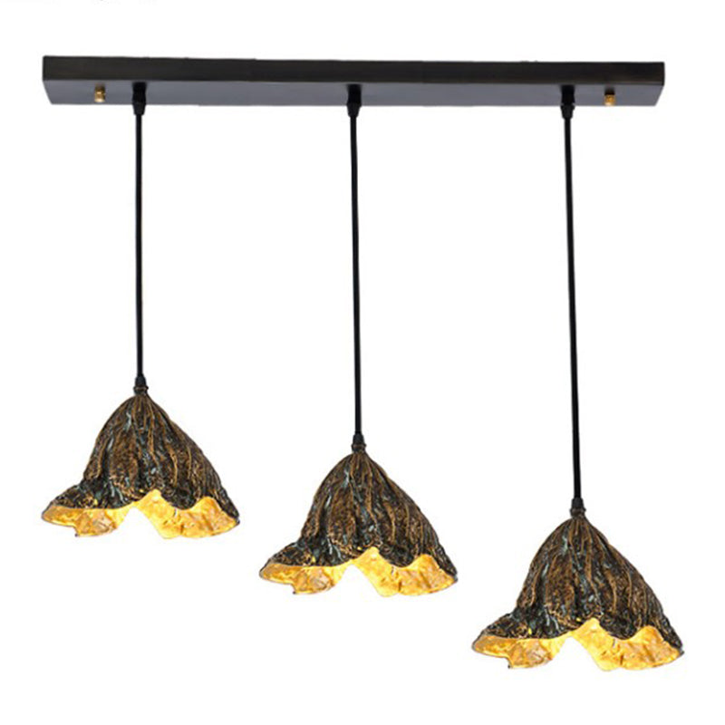 Forme de feuille de lotus flétrie Éclairage suspendu en métal de style postmoderne Lampe suspendue pour le chevet