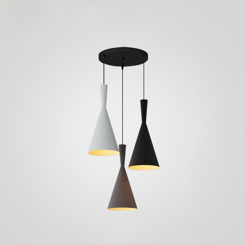 Forme de cône en métal Lumières suspendues modernes style 3 lumières suspendues à la chambre à coucher