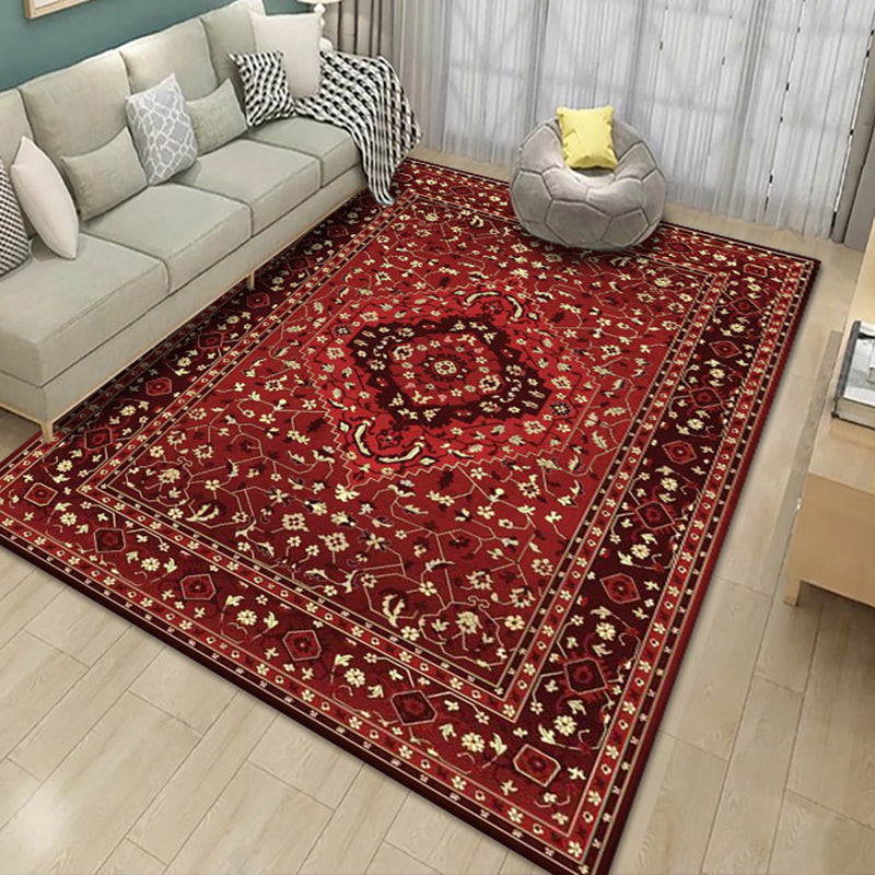 Black Vintage Carpet Polyester Pattern Carpet Stain Resistant Carpet for Living Room