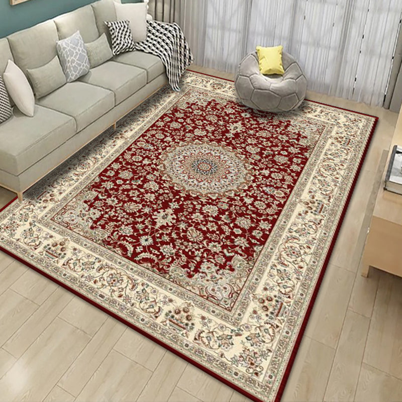 Black Vintage Carpet Polyester Pattern Carpet Stain Resistant Carpet for Living Room