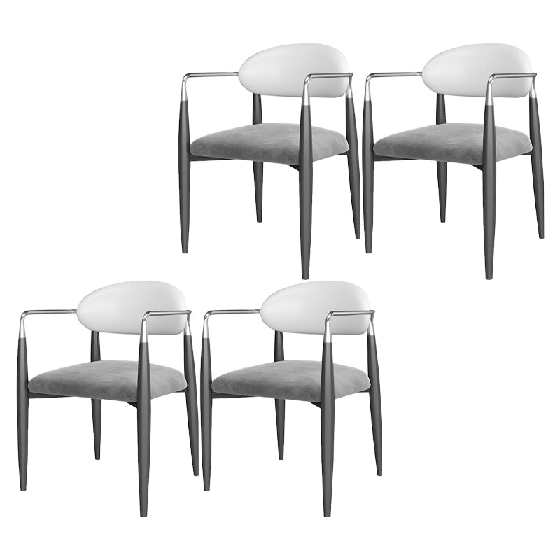 Silla de comedor tapizada contemporánea con respaldo abierto y acabado mate