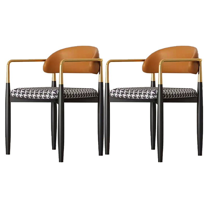 Silla de comedor tapizada contemporánea con respaldo abierto y acabado mate