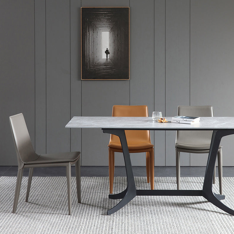 Silla lateral curvada de cuero contemporánea Silla Parsons con acabado mate