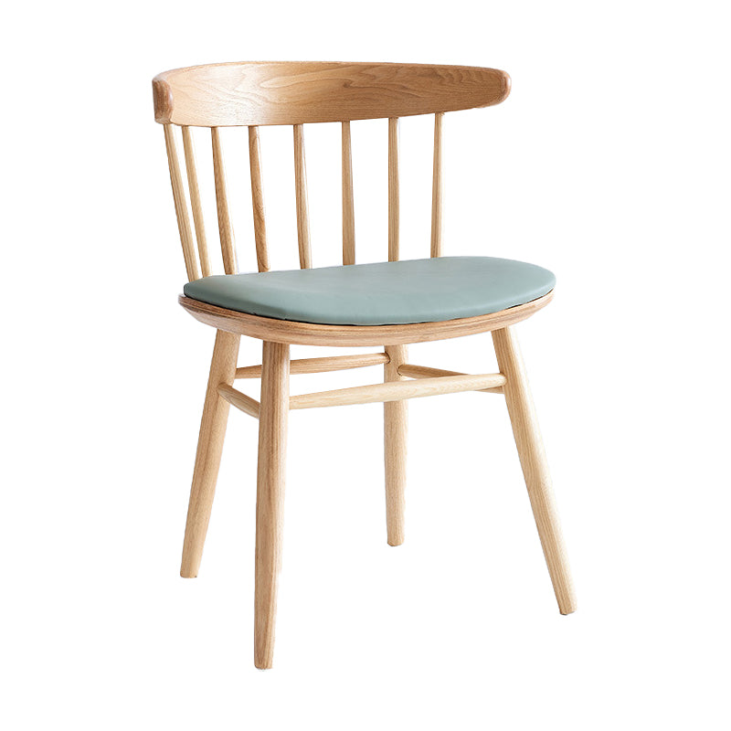 Sedia da pranzo moderna in legno massello con schienale Windsor e senza braccioli