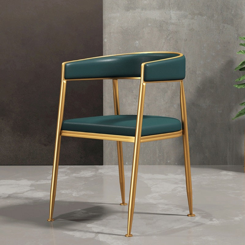El comedor del metal de Glam preside el sillón tapizado trasero abierto