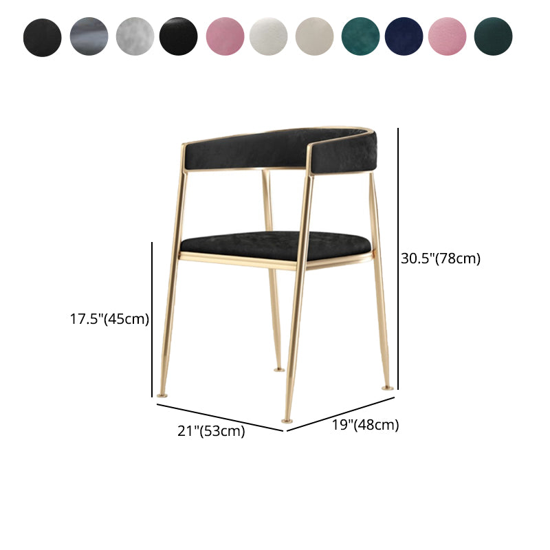 El comedor del metal de Glam preside el sillón tapizado trasero abierto