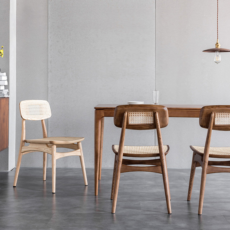 Silla de comedor de madera tradicional, silla sin brazos, silla de comedor de mimbre para uso en restaurantes