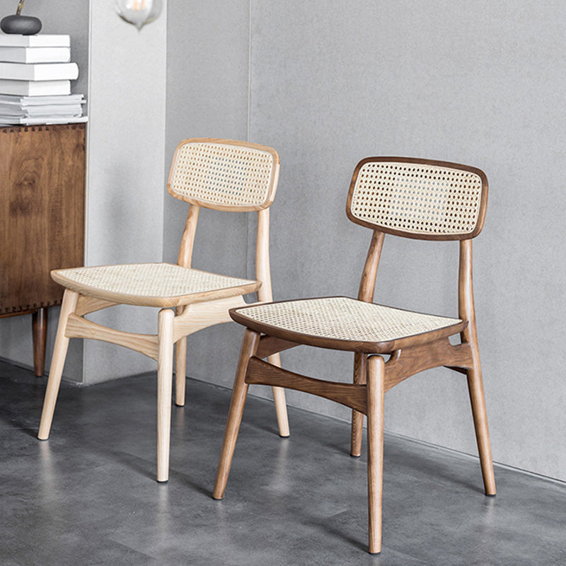Silla de comedor de madera tradicional, silla sin brazos, silla de comedor de mimbre para uso en restaurantes