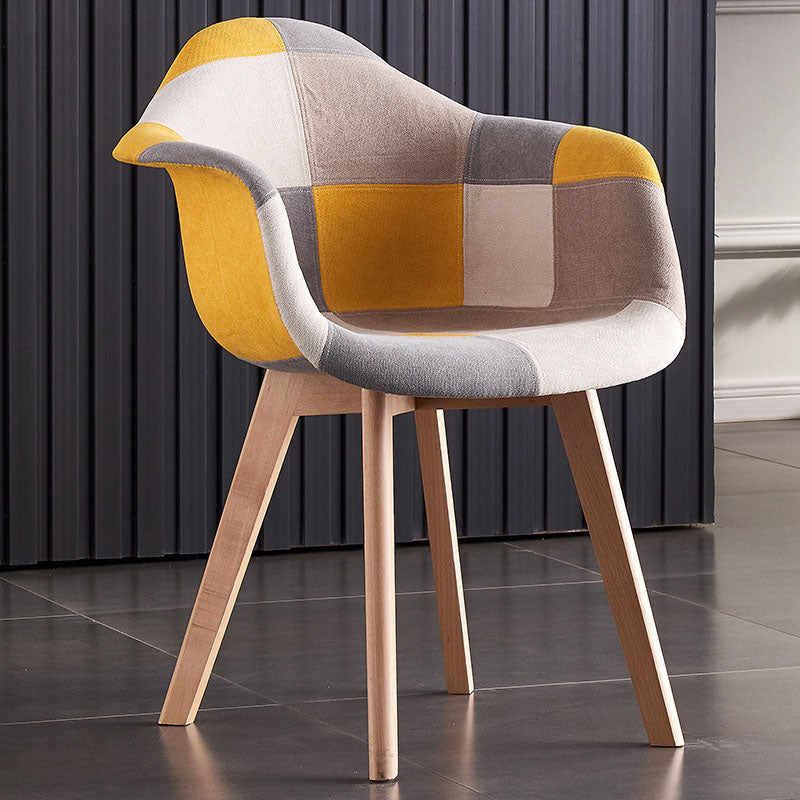 Restaurant Skandinavischer Polsterarm Stuhl Mattes Finish Solid Back Speisestuhl
