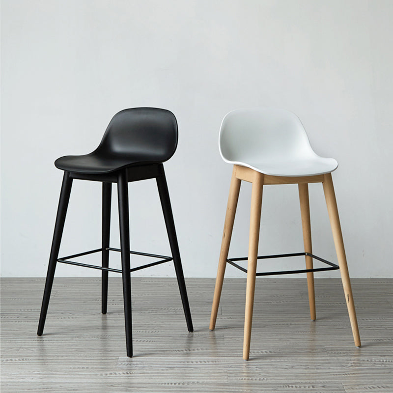 Taburetes de madera escandinavos para mostrador, taburetes de bar de plástico con respaldo bajo y reposapiés