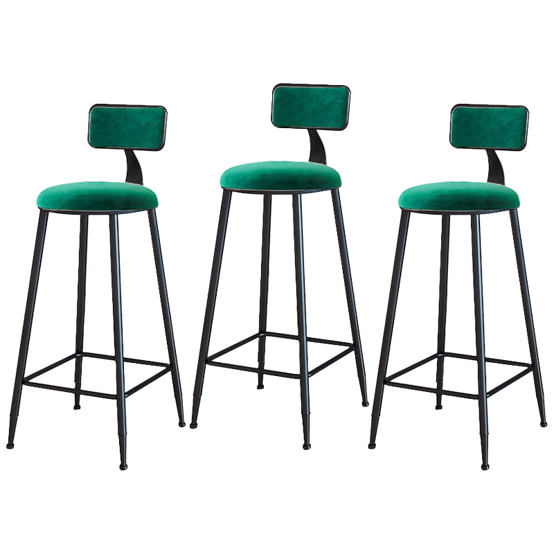 Taburetes de bar tapizados en negro, taburetes de bar escandinavos con respaldo bajo (juego de 3)