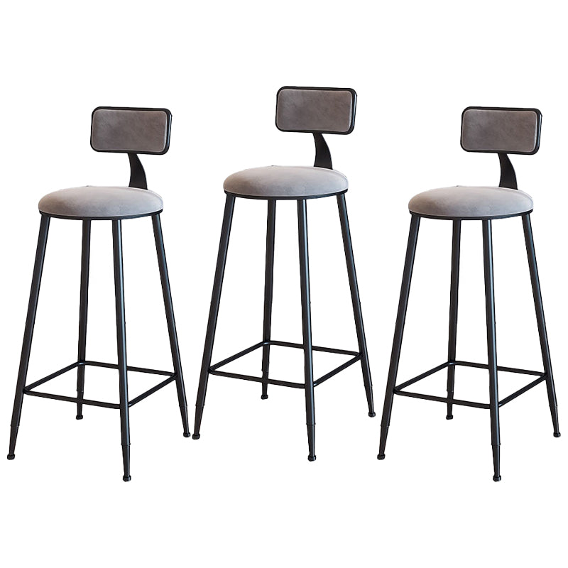 Taburetes de bar tapizados en negro, taburetes de bar escandinavos con respaldo bajo (juego de 3)