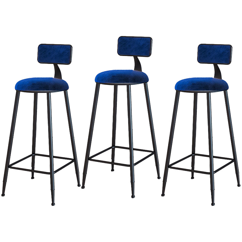 Taburetes de bar tapizados en negro, taburetes de bar escandinavos con respaldo bajo (juego de 3)