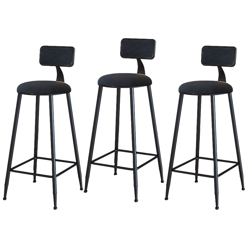 Taburetes de bar tapizados en negro, taburetes de bar escandinavos con respaldo bajo (juego de 3)