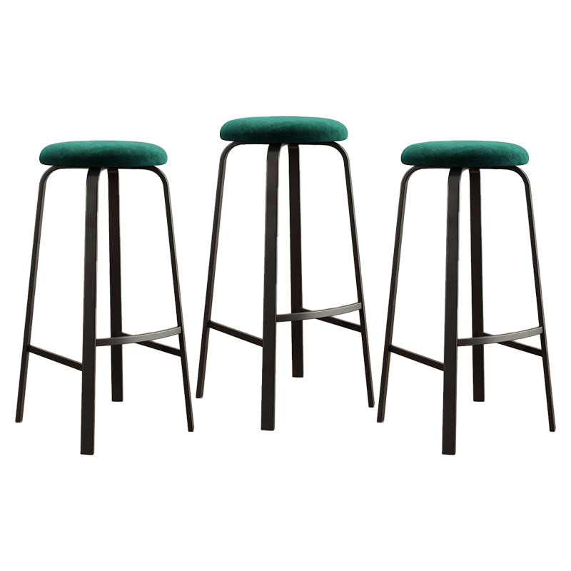 Taburetes apilables negros para mostrador, taburetes de bar de metal escandinavos sin respaldo (juego de 3)