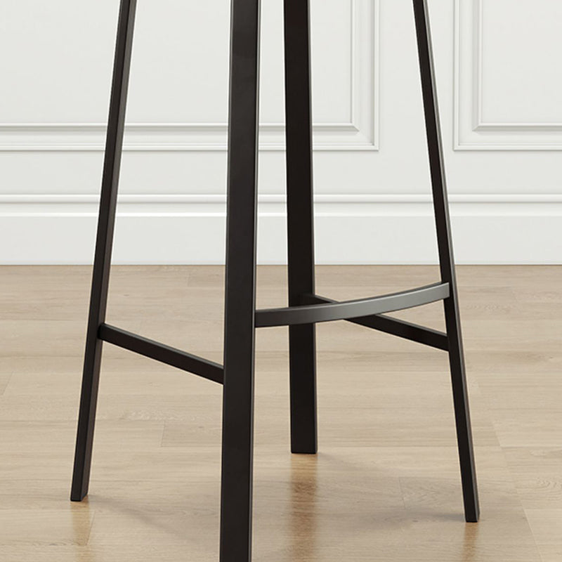 Taburetes apilables negros para mostrador, taburetes de bar de metal escandinavos sin respaldo (juego de 3)