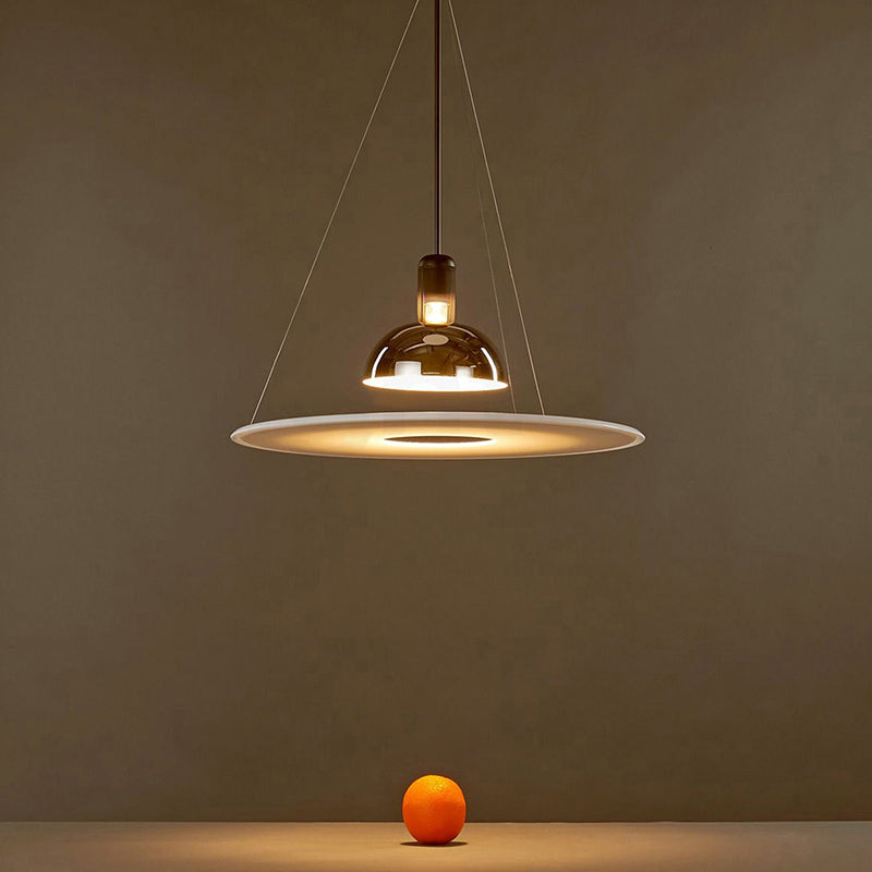 Round Hanging Light Post Modern Pendant Lighting Ayémorrat pour la salle à manger Coffee Shop